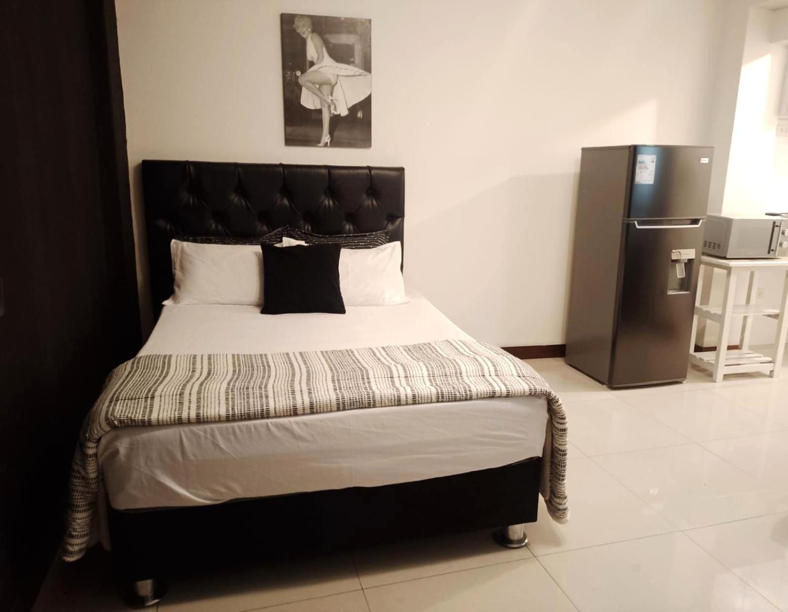 Apartment In The Heart Of *